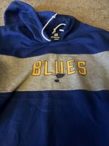 St Louis Blues Medium Sweatshirt NWOT - Picture 1 of 3