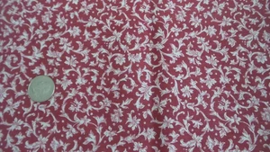 Tessuto di cotone vintage VITE FOGLIATE SU MATTONE ROSSO 1 Yd/46" larghezza - Foto 1 di 1