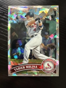 2011 TOPPS CHROME ATOMIC REFRACTOR YADIER MOLINA /225 ST. LOUIS CARDINALS SP - Picture 1 of 2