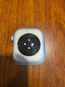 Apple Watch Series 10 46mm - Photo 1 sur 3