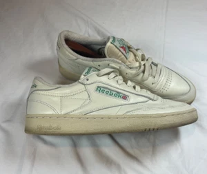 MENS 9.5 REEBOK CLUB C 85 CASUAL SHOES White Cream Lows Tennis Off White Laces - Picture 1 of 24