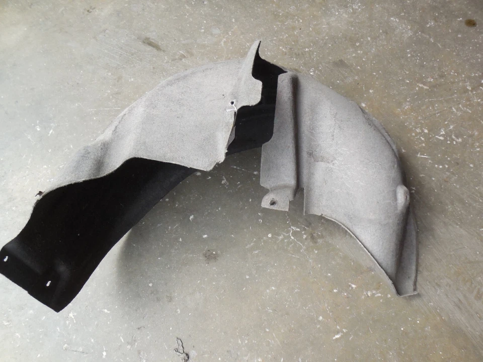 05-11 Audi A6 Quattro C6 A6 Sedán 3.2L Guardabarros Interior Trasero Rueda Arco Salpicaduras Foto 1 de 4