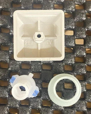 VINTAGE | Apple Keyboard II M0487 replacement key caps (MITSUMI - RUBBER DOME) - Image 1 of 4