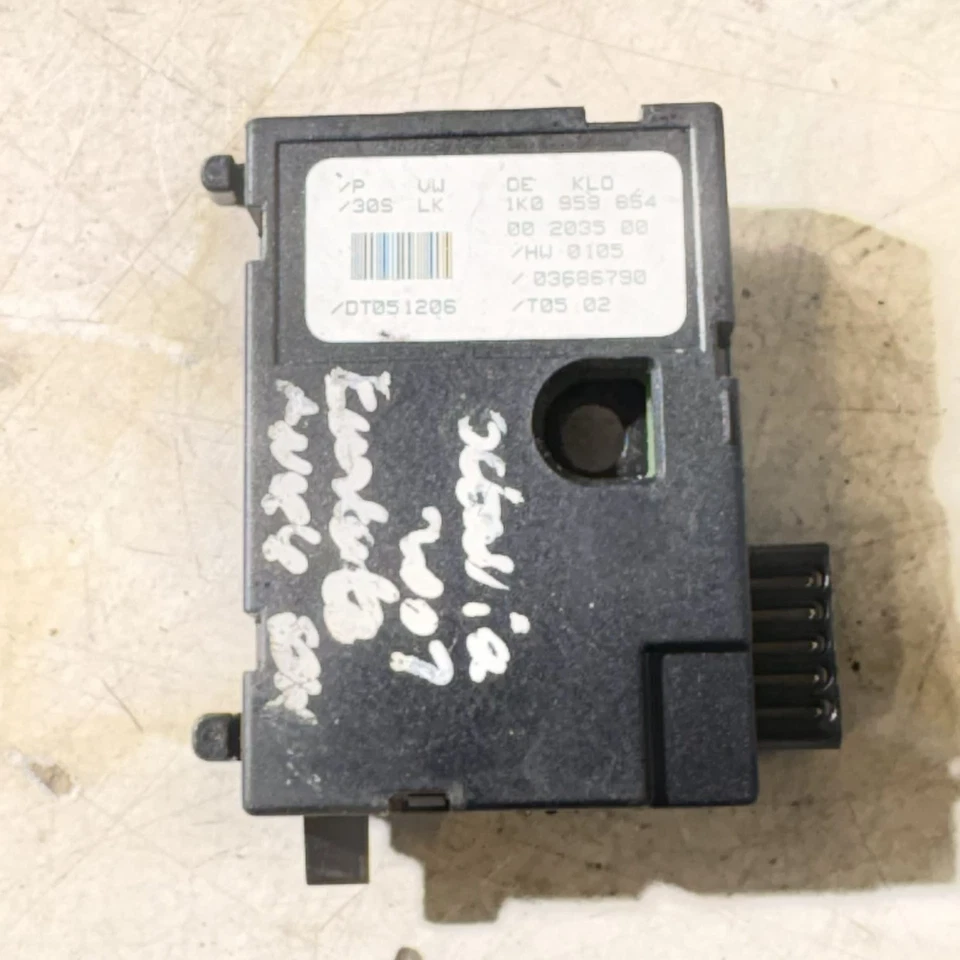 Módulo de unidad de control sensor de ángulo de posición de la rueda de dirección Audi A3 8P 2007 1K0959654 Foto 1 de 4