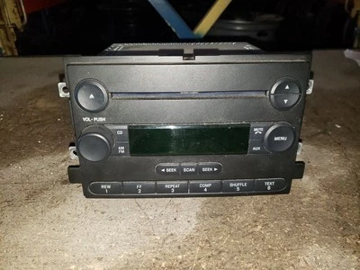 Equipo de audio radio Am-fm-cd disco único compatible 06-07 QUINIENTOS 216684 Foto 1 de 4