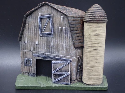 VINTAGE FARM BARN FIND RESIN DIORAMA SCENE BACKGROUND DISPLAY PROP 1:64 MODEL - Image 1 of 4