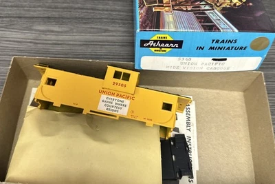Athearn Kit #5368 Wide Vision Caboose Union Pacific NOS - Image 1 of 3