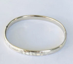 Brazalete Brazalete Firmado WEH Plata Esterlina Floral Grabado con Láser con Nombre Norma - Imagen 1 de 12