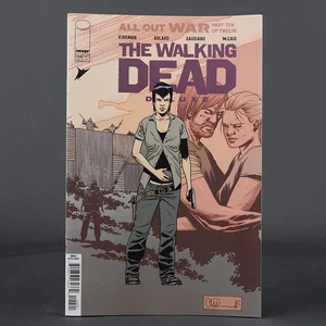 WALKING DEAD DLX #124 Cvr B Image Comics 2025 0925IM0428 124B (CA) Adlard+McCaig - Picture 1 of 2