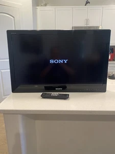 Sony KDL-32BX330 32 inch LCD HD TV Flat Screen HDMI PC Monitor with Remote - Picture 1 of 4