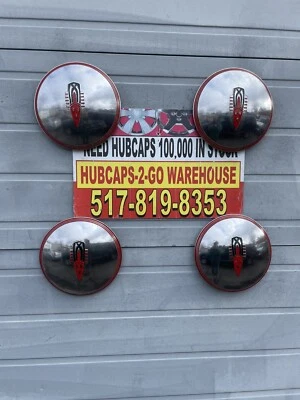 1946-1947 Oldsmobile 10 1/2 Beautiful Rare Set 4Oem Used Hubcaps Bright Color - Image 1 of 4
