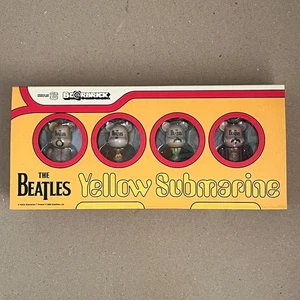 The BEATLES /Yellow Submarine/ Bearbrick - Medicom Toy  japan - Picture 1 of 10