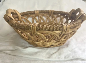 Handgewebter dicker Weidenkorb mit Holzgriffen 14" rund perfekt - Bild 1 von 12