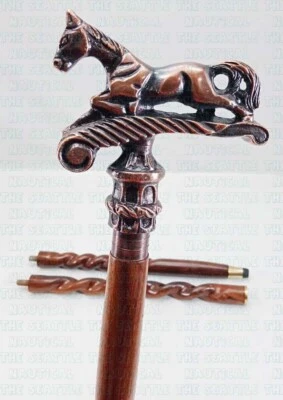 Bastón bastón de madera retorcida tallado a mano con mango de caballo antiguo de diseño Foto 1 de 4