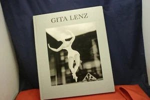 GITA LENZ  PHOTOGRAPHS 2010 - Bild 1 von 10