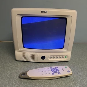 RCA CRT TV 9" Inch Model E09344 Tested Working w/ Remote White VTG Gaming - Picture 1 of 14