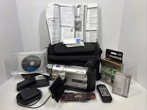 JVC GR-SXM930 GR-SXM930U Super VHS SVHS S-VHS SVHSC Camcorder VCR Player Video - Picture 1 of 18