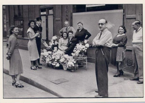 Henri Cartier-Bresson•Paris 1952•Photojournalist Magnum Postcard O/P - Picture 1 of 1