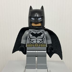 LEGO DC Justice League sh151 Batman costume gris bleu foncé ceinture dorée figurine
