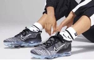 Wmns Nike Air VaporMax 2021 Flyknit UK 4 (EUR 37.5) Black/White DH4088 003 - Picture 1 of 10