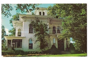 THE OAKLANDS Presidents Home Western Michigan UNIVERSITY Kalamazoo  MI Postcard - Picture 1 of 2