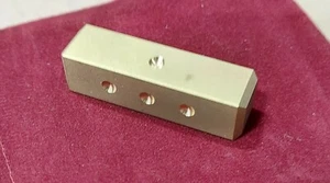SOLID CNC BRASS LOG ROLLER D4 DIE 1/2" SQUARE ROLEPLAY WARHAMMER D&D GAMING - Picture 1 of 3