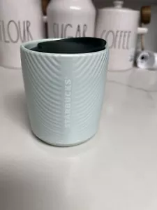 Nuevos vasos de café Starbucks verde menta acanalados de cerámica 8 oz. - Imagen 1 de 5