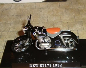 DKW RT 175 VS 1952 CLASSIC MOTORBIKE - 1:24 - BOXED WITH DISPLAY STAND - Picture 1 of 6