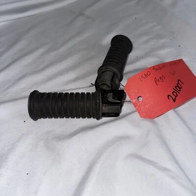 Suzuki GS250 T 1980 doble estriberas de pasajero trasero *201007 Foto 1 de 4