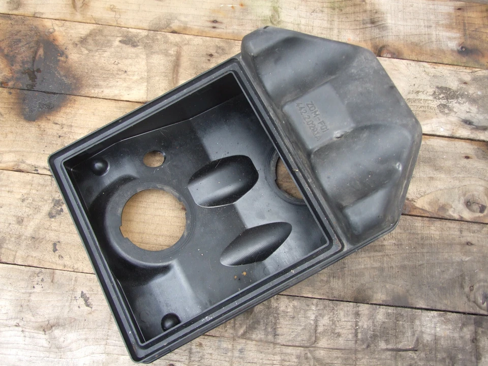 Ducati ST4 filtro de aire caja de admisión caja de aire base inferior cuerpo  Foto 1 de 2