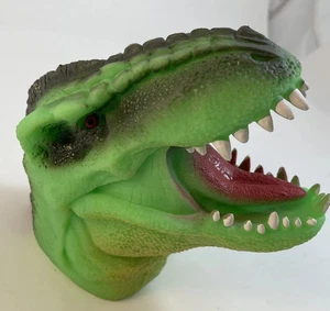 Dinosaurierpuppe Schylling Weichgummi Handpuppe Die schreckliche Eidechse KOSTENLOSER VERSAND - Bild 1 von 16
