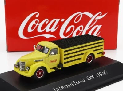 MODELLINO CAMION STATICO INTERNATIONAL KB8 WITH BOTTLE COCA-COLA 1948 1/72 - Immagine 1 di 4