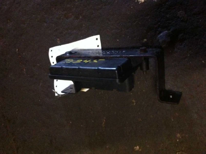 95 96 97 CHASIS FORD RANGER ECM MÓDULO ABS ID F57F-2C018-AA TABLERO CENTRAL Foto 1 de 4