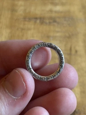 Anillo corazones cromados NTFL Foto 1 de 4