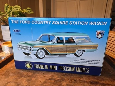 Nuevo en caja: Franklin Mint 1961 Ford Country Squire Station Wagon diecast 1:24  Foto 1 de 4
