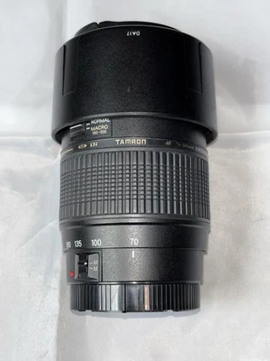 Lente tele-macro Tamron AF 70-300 mm f/4-5,6 - Montaje Canon - Light Neblina Foto 1 de 2