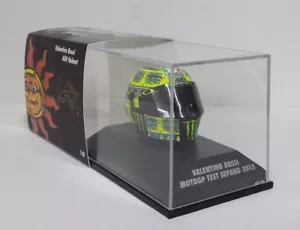 Miniature Helmet Minichamps Scale 1:8 Valentino Rossi Yamaha Sepang 2015 Moto GP - Picture 1 of 3