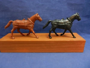 Paar Vintage Marx Roy Rogers ~ Fort Apache ~ 54 mm Wagengeschirr Pferde L9 - Bild 1 von 2