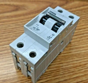 SIEMENS 5SX22 C2 2 Pole Circuit Breaker 2 Amp - Picture 1 of 2