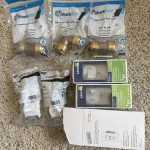 Elektro Sanitär Set: SharkBite PEX, Leviton Schalter & USB-Steckdose - Bild 1 von 7