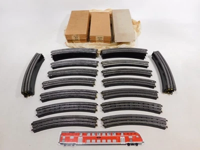 CX629-2# 24x Trix Express H0 DC 20/4 Bakelite Tracks Curved 3x Box - Image 1 of 4