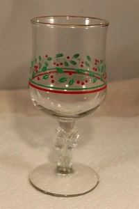 SET OF 4 LIBBEY ARBYS CHRISTMAS HOLIDAY HOLLY BERRY GOLD RIM STEM GLASSES - Picture 1 of 3