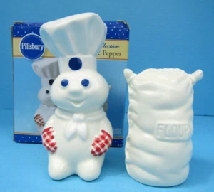 FS! NIB Pillsbury Doughboy CHEF w GINGHAM MITTS/GLOVE SALT & PEPPER SHAKERS 2003 - Picture 1 of 6