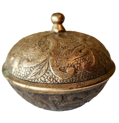 Caja de baratija floral con tapa de metal de peltre joyero 4,5" ancho x 4" alto Foto 1 de 4