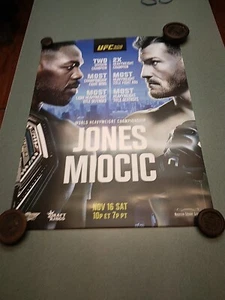 UFC 309 Promo Poster - Bild 1 von 6