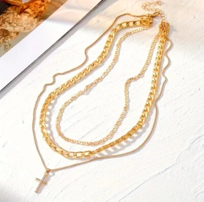 Halsketten im Set mit Kreuzanhänger – Eleganter Modeschmuck für Damen - Bild 1 von 4