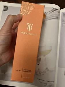 True Botanicals Body Love Day Dream Bubble Bath 10fl.oz./296ml - Picture 1 of 4