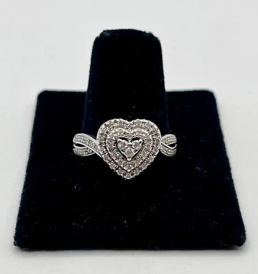 10k White Gold Heart Ring with Natural Diamonds - Image 1 of 2