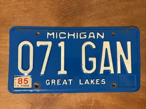 Matrícula Michigan 1985 Great Lakes azul # 071 GAN - Imagen 1 de 2
