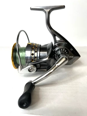 Carrete giratorio Tica Galant Spin-X GP4000 relación de cuatro rodamientos de bolas 4-9 COMO NUEVO Foto 1 de 4